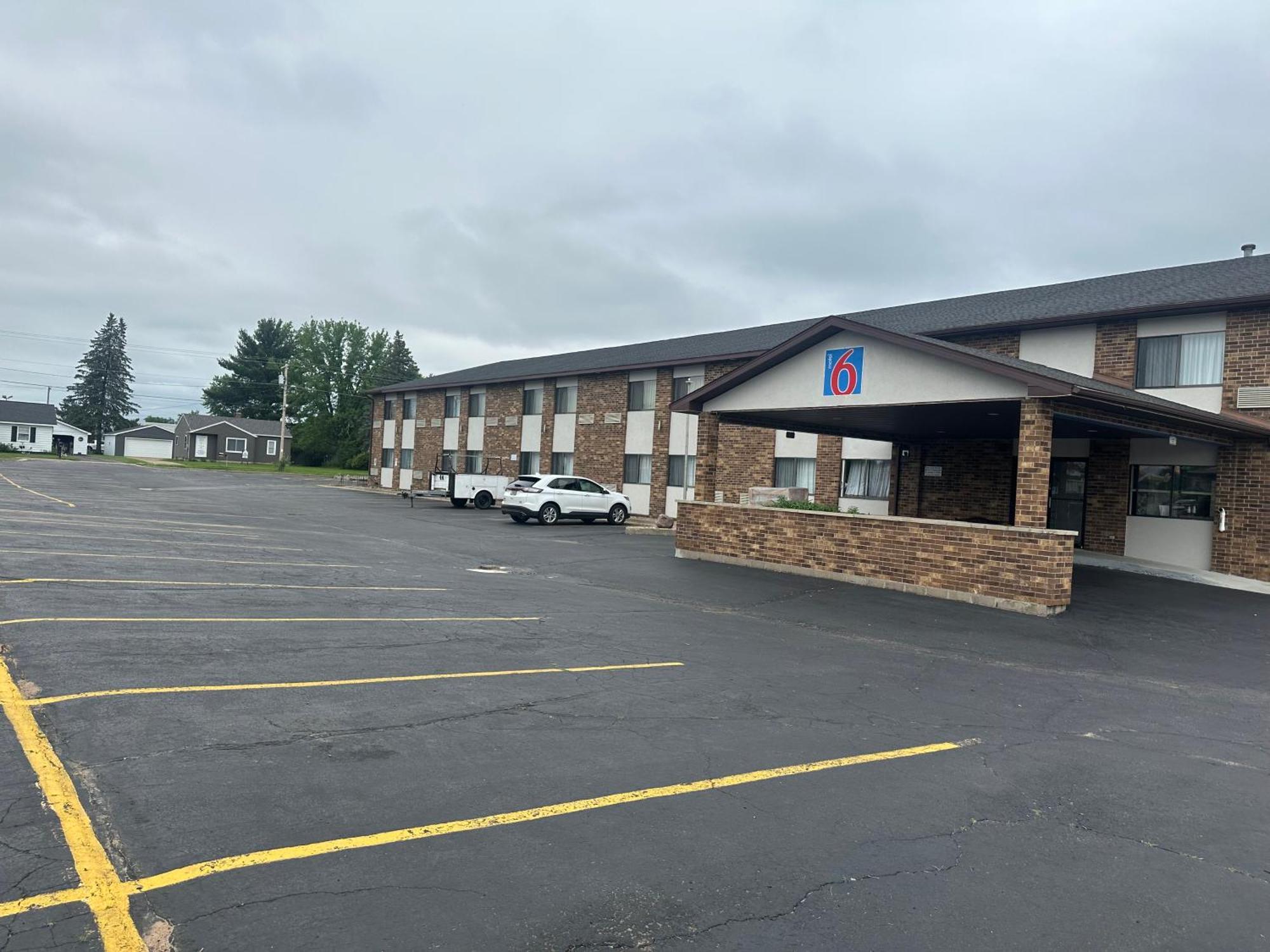 Motel 6-Wisconsin Rapids, Wi Bagian luar foto