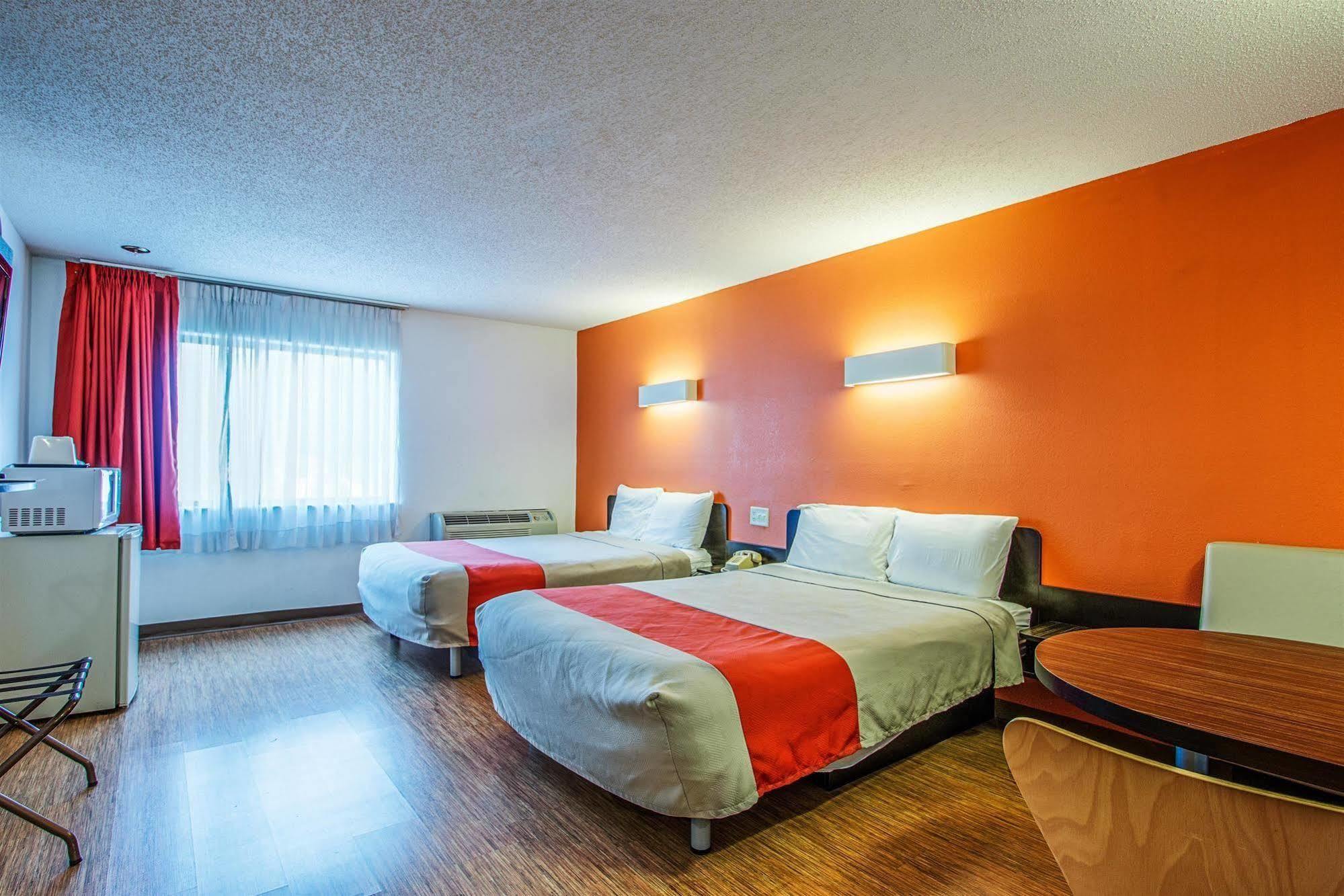 Motel 6-Wisconsin Rapids, Wi Bagian luar foto