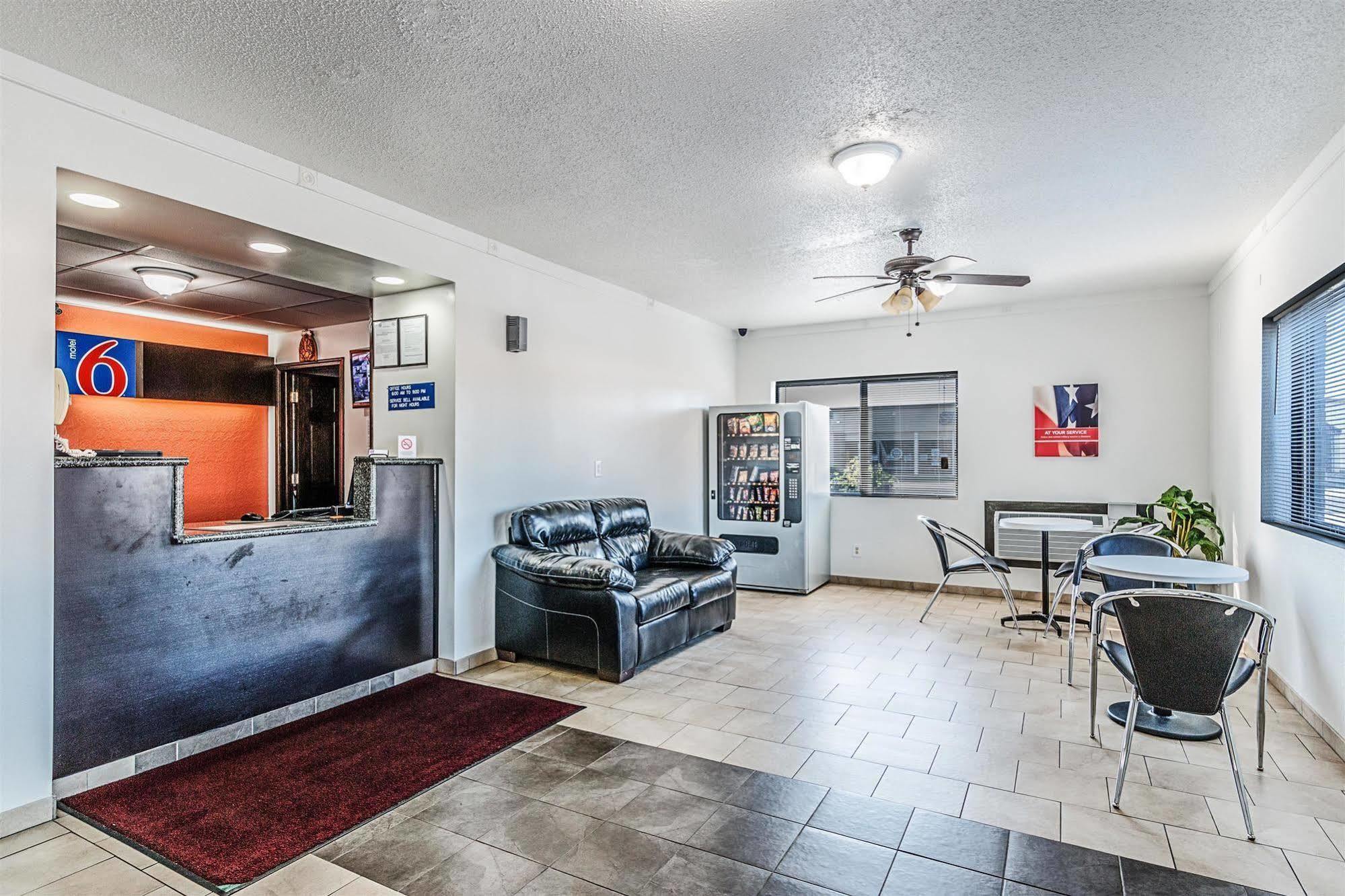 Motel 6-Wisconsin Rapids, Wi Bagian luar foto