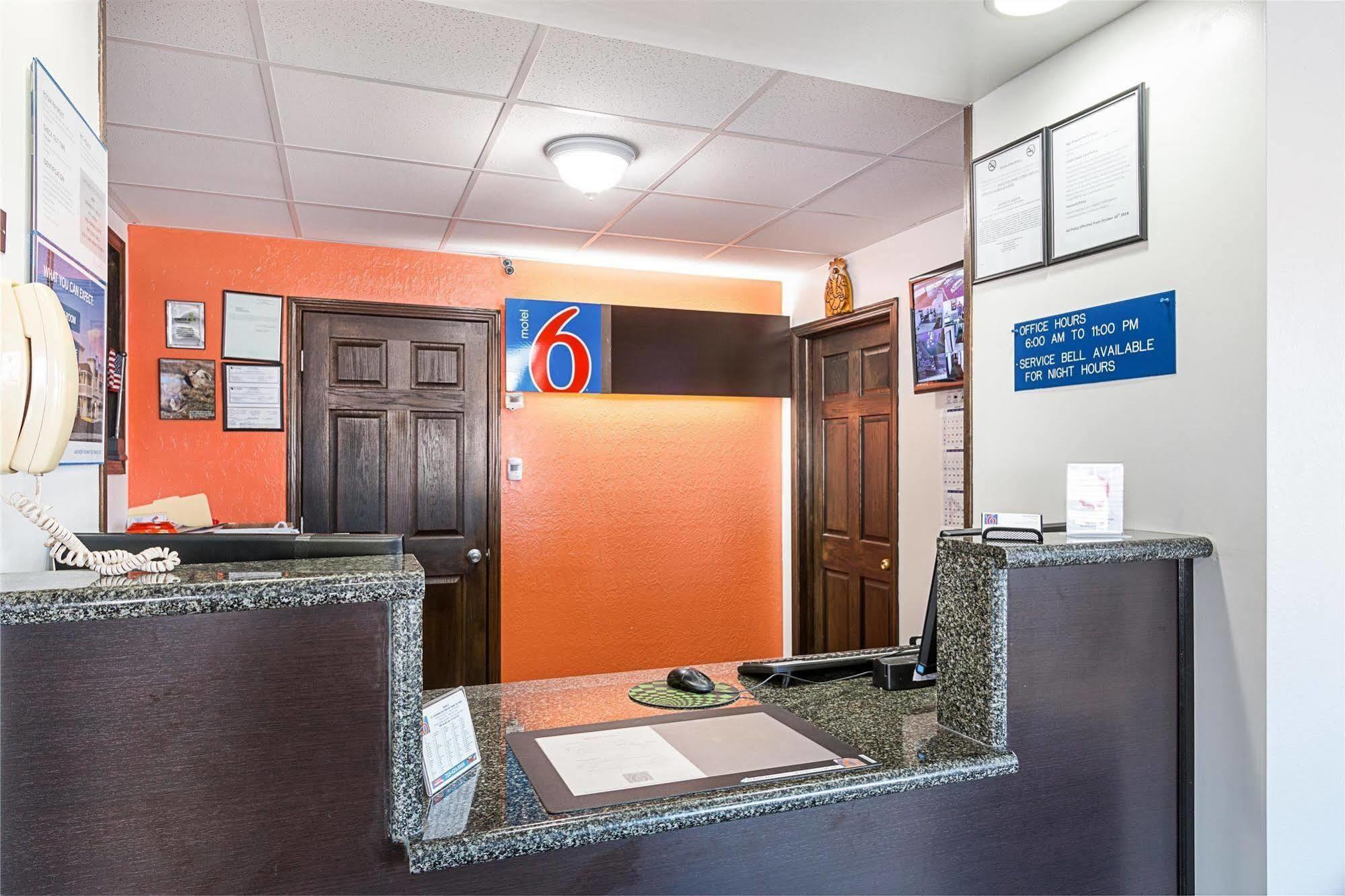 Motel 6-Wisconsin Rapids, Wi Bagian luar foto