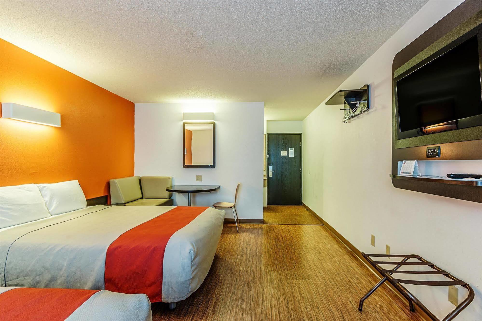 Motel 6-Wisconsin Rapids, Wi Bagian luar foto