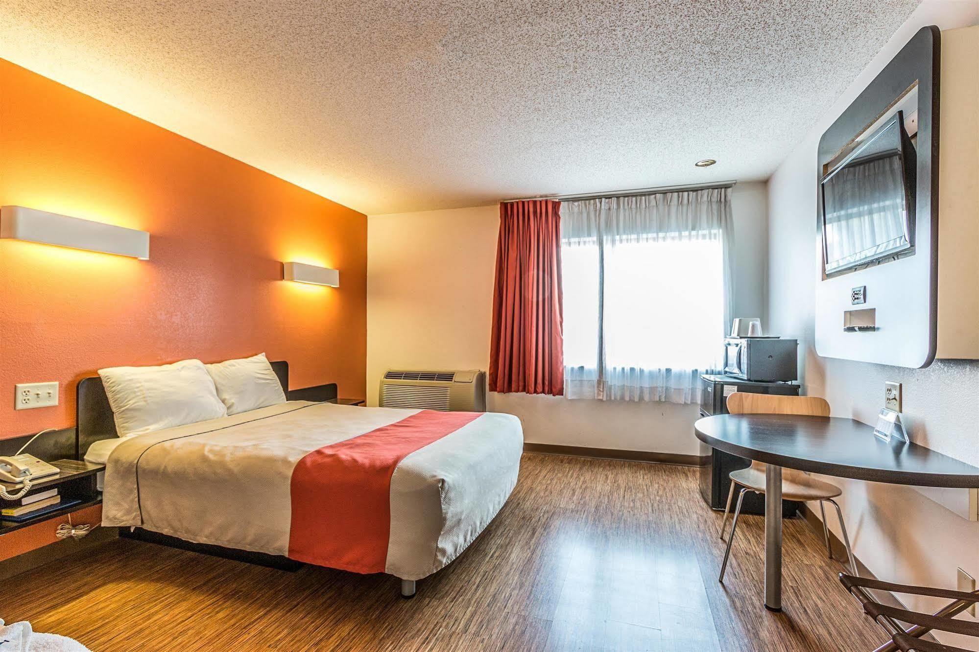 Motel 6-Wisconsin Rapids, Wi Bagian luar foto